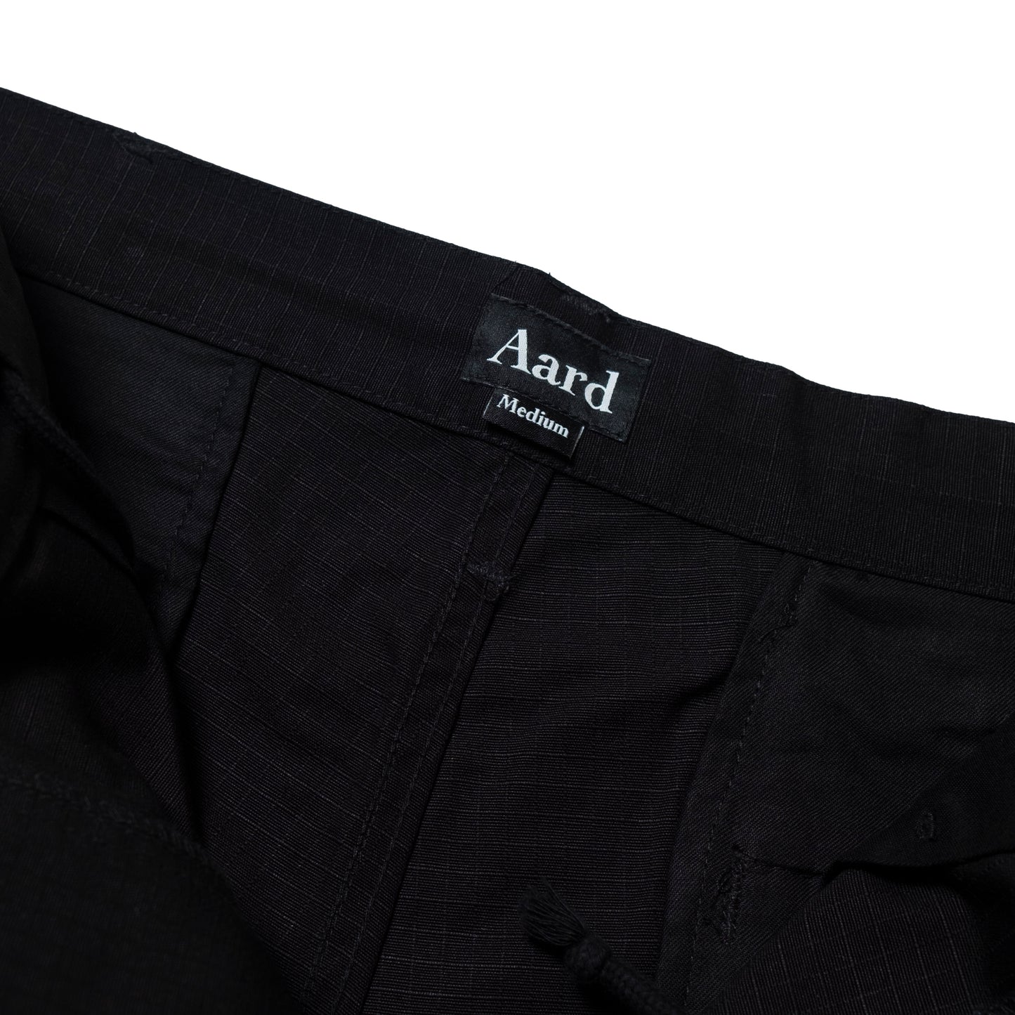 Aard Tokyo Label Field Short Black