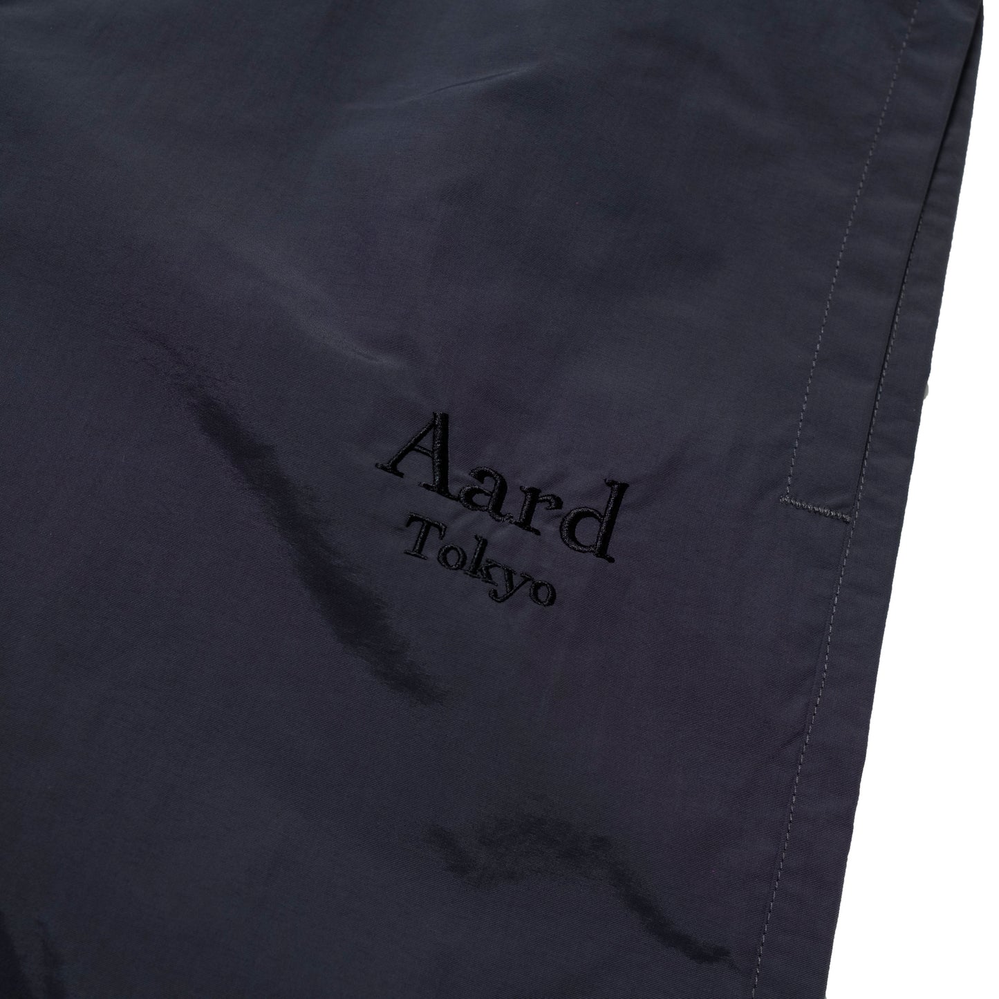 Aard Tokyo Logo Track Short Shadow