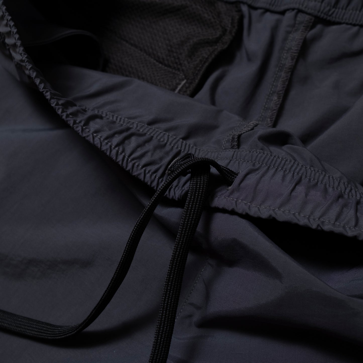 Aard Tokyo Logo Track Short Shadow