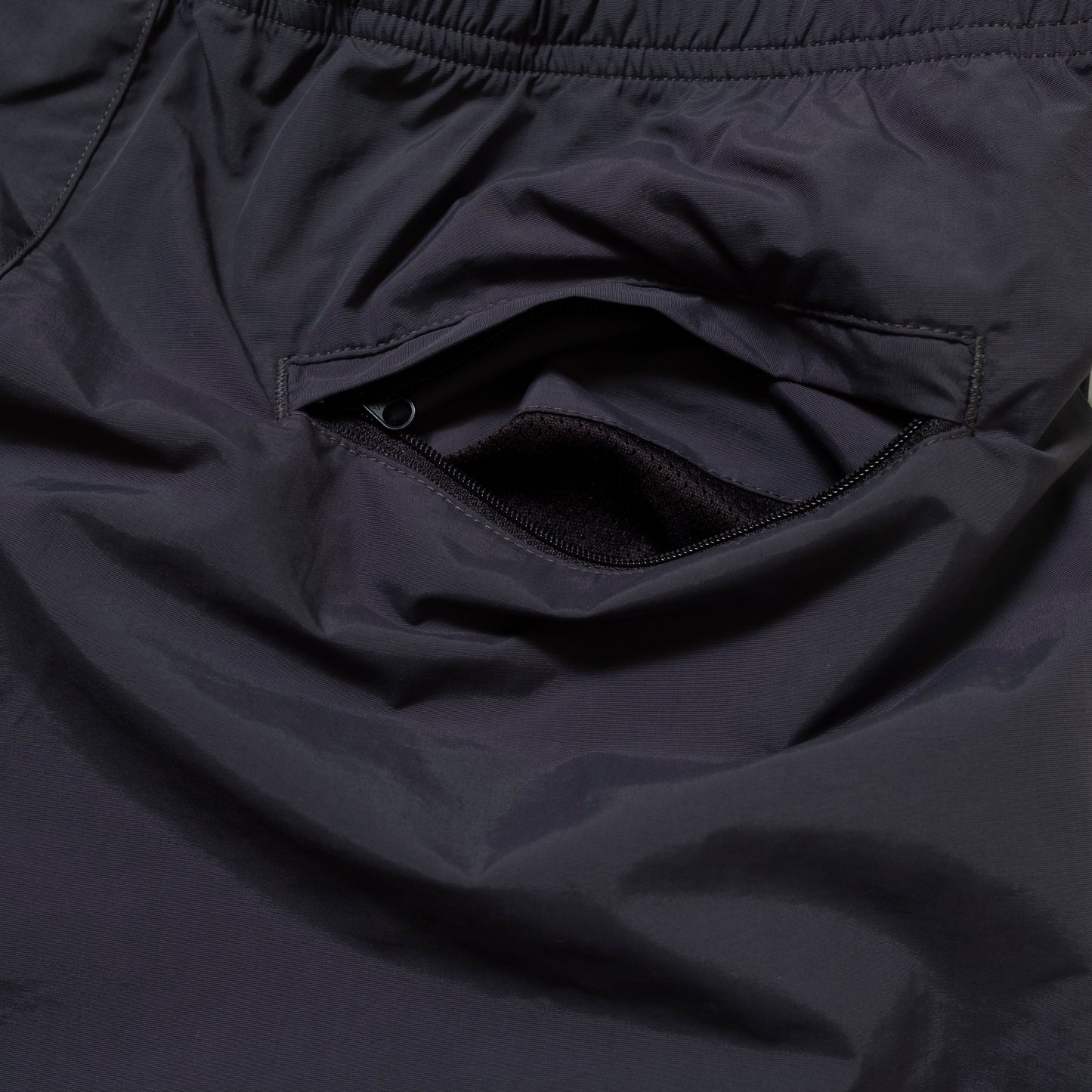 Aard Tokyo Logo Track Short Shadow