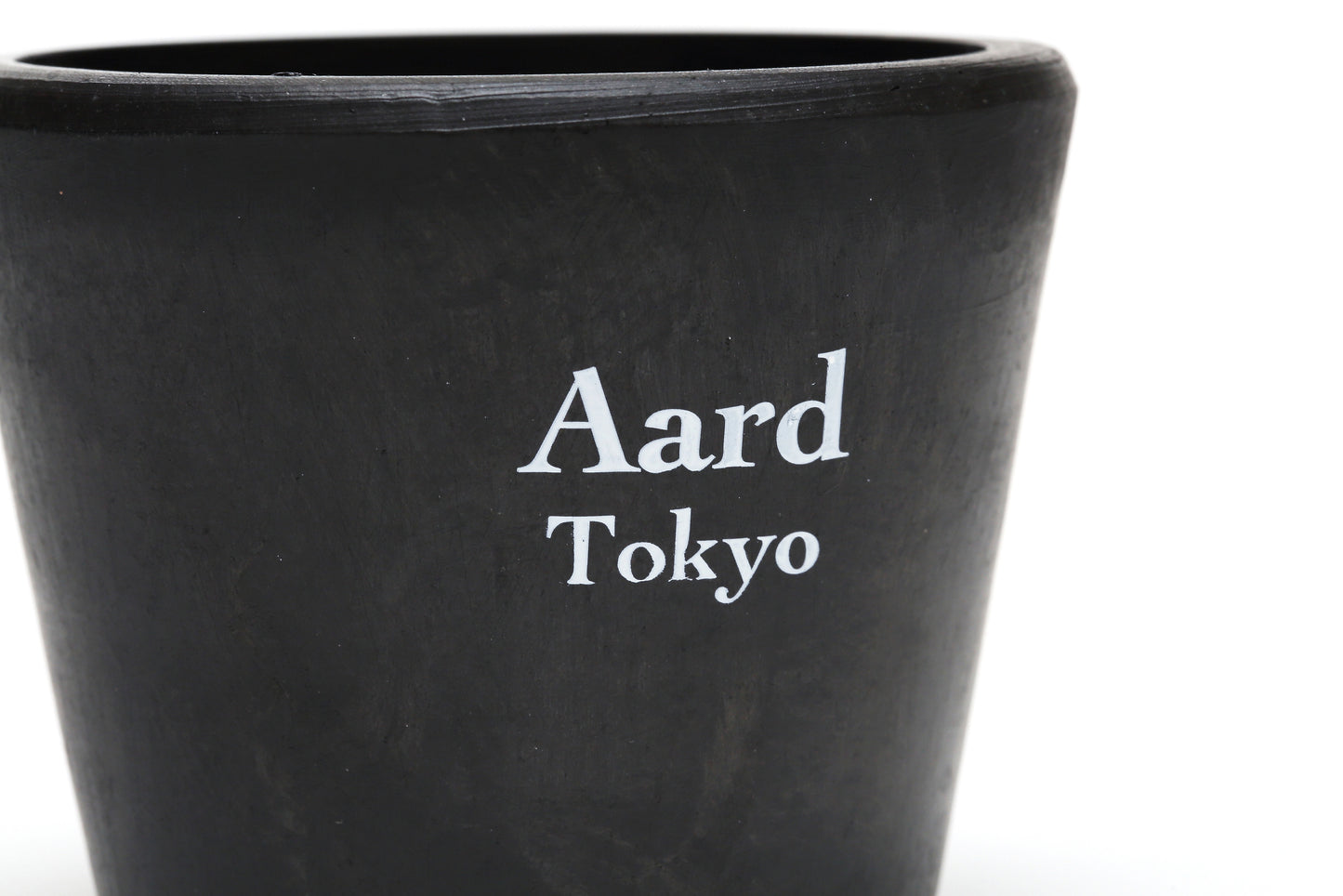 Aard Tokyo Plant Pot 01